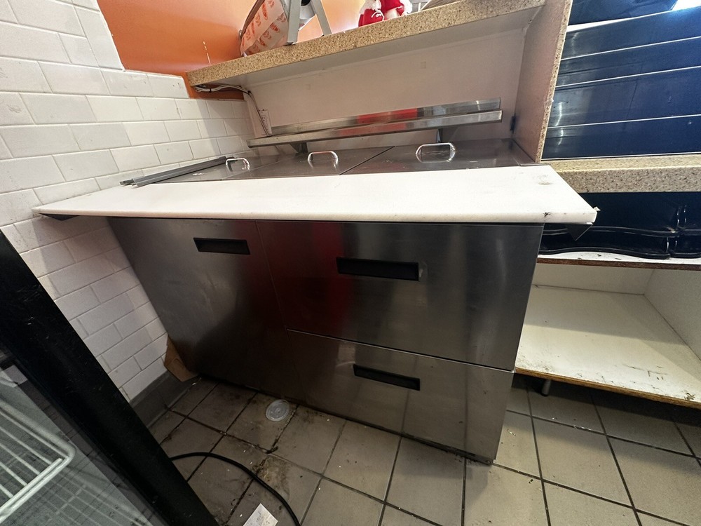 BRAND NEW DELFIELD 48” REFRIGERTED PAN RAIL PREP WITH DRAWER