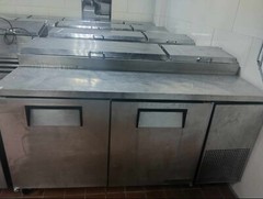 TRUE PIZZA PREP TABLE WITH 2 DOOR COOLER MODEL: TPP-67