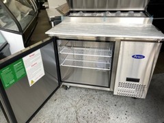 NEW 1 Door 44″ Refrigerated Pizza Prep Table Cooler NSF Atosa MPF8201GR #2228