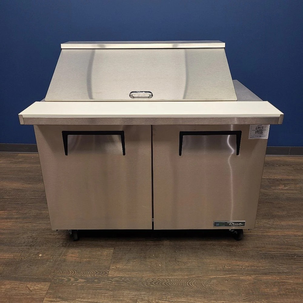 True TSSU-48-18M-B-HC 48″ 2 Door Sandwich Prep Table (Floor Model 8982)