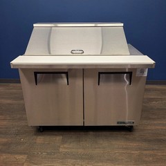 True TSSU-48-18M-B-HC 48″ 2 Door Sandwich Prep Table (Floor Model 8982)