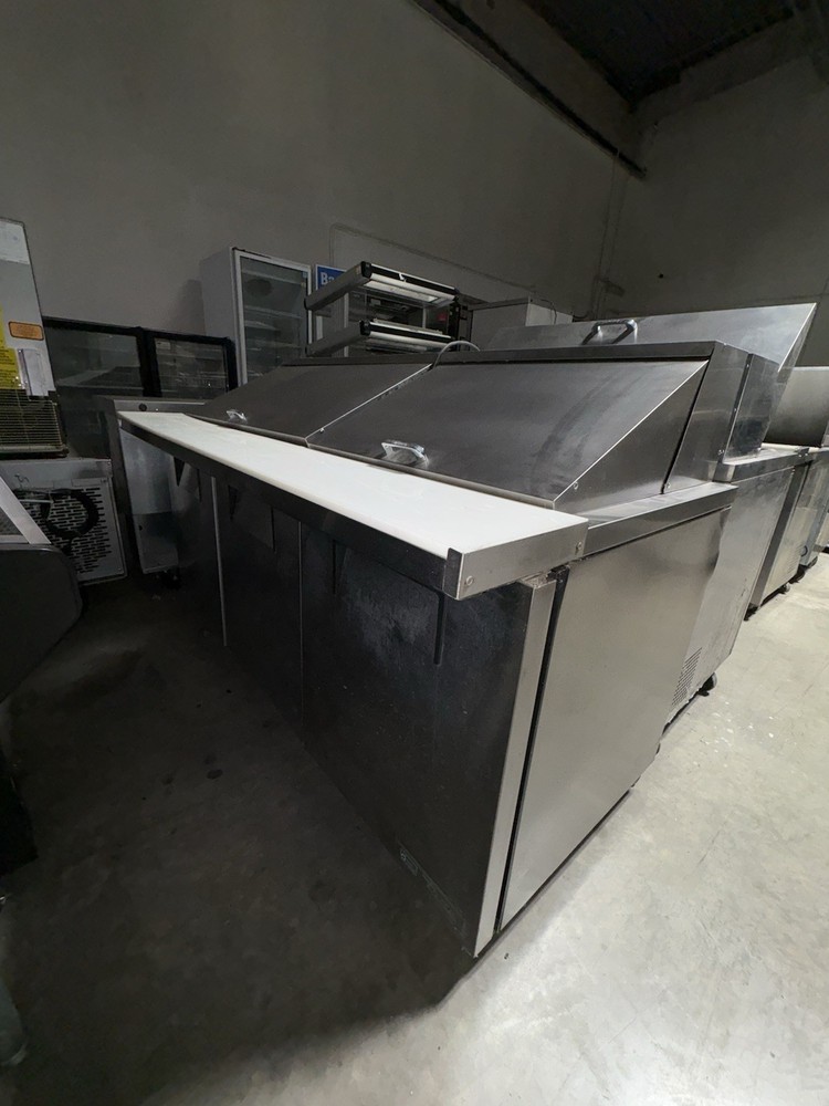 True Series Mega Top Sandwich/Salad Prep Table w/ Refrigerated Base, 115v
