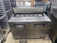 True 2 Dr., 4’ Sandwich Prep Table, Runs Great!