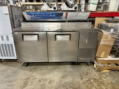 TRUE PIZZA PREP TABLE WITH 2 DOOR COOLER MODEL: TPP-67