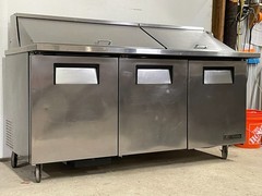 True TSSU-72-30M-B-ST 3-Door Mega Top Refrigerator Sandwich Prep Table