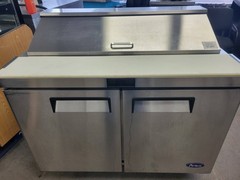 ATOSA MSF8302GR 48″ TWO-SECTION SANDWICH/SALAD PREP TABLE W/2 TOP 13.4 CU FT