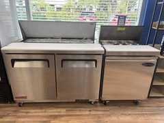 Serv-Ware SP29-8-HC 29″ 1-Section Sandwich / Salad Prep Table w/ 1 Door, 8 Pans