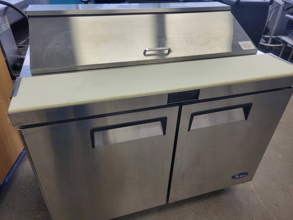 ATOSA MSF8302GR 48″ TWO-SECTION SANDWICH/SALAD PREP TABLE W/2 TOP 13.4 CU FT