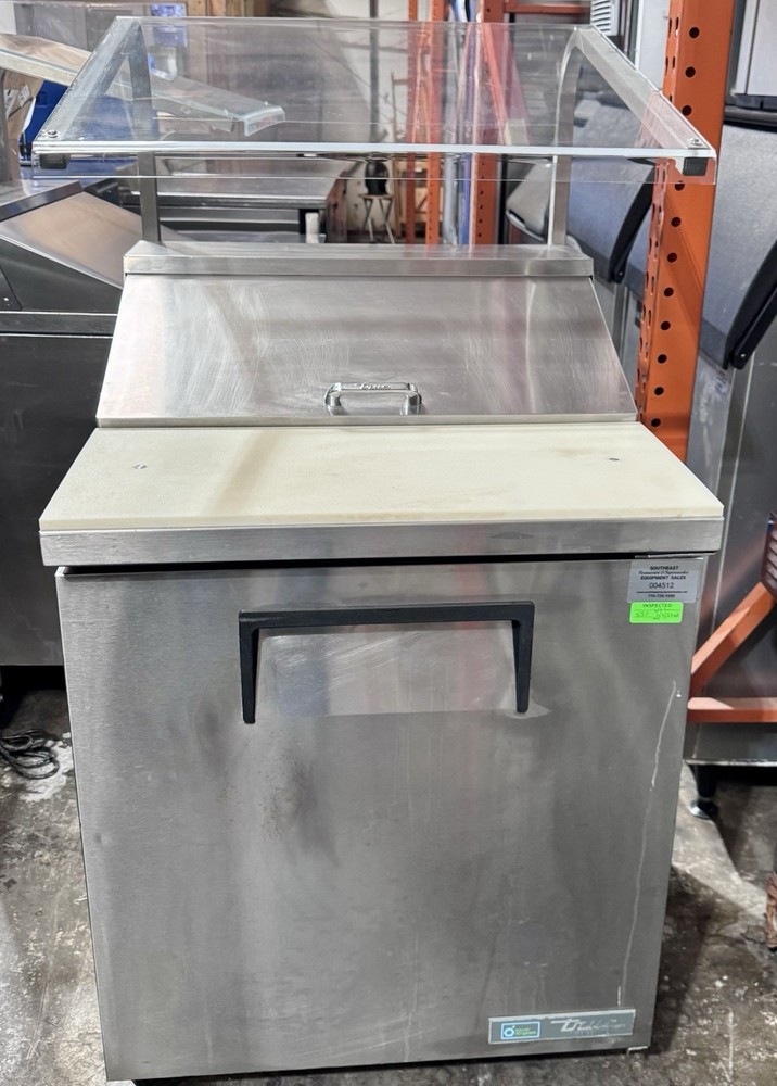 2019 True TSSU-27-08-HC 27″ 8-Pan One Door Sandwich/Salad Unit with Sneeze Guard