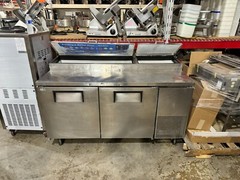 TRUE PIZZA PREP TABLE WITH 2 DOOR COOLER MODEL: TPP-67