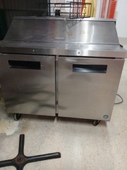 Sandwich Prep Table, Hoshizaki America inc.