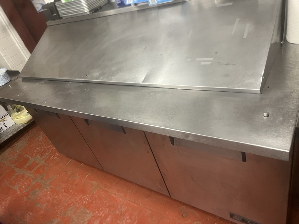 Commercial Refrigerated Prep Table Stainless Steel 3 Doors Undercounter Storage
