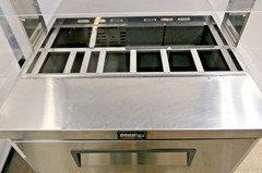 Turbo Air MST-28 M3 Series Sandwich/Salad Unit with Glass Display