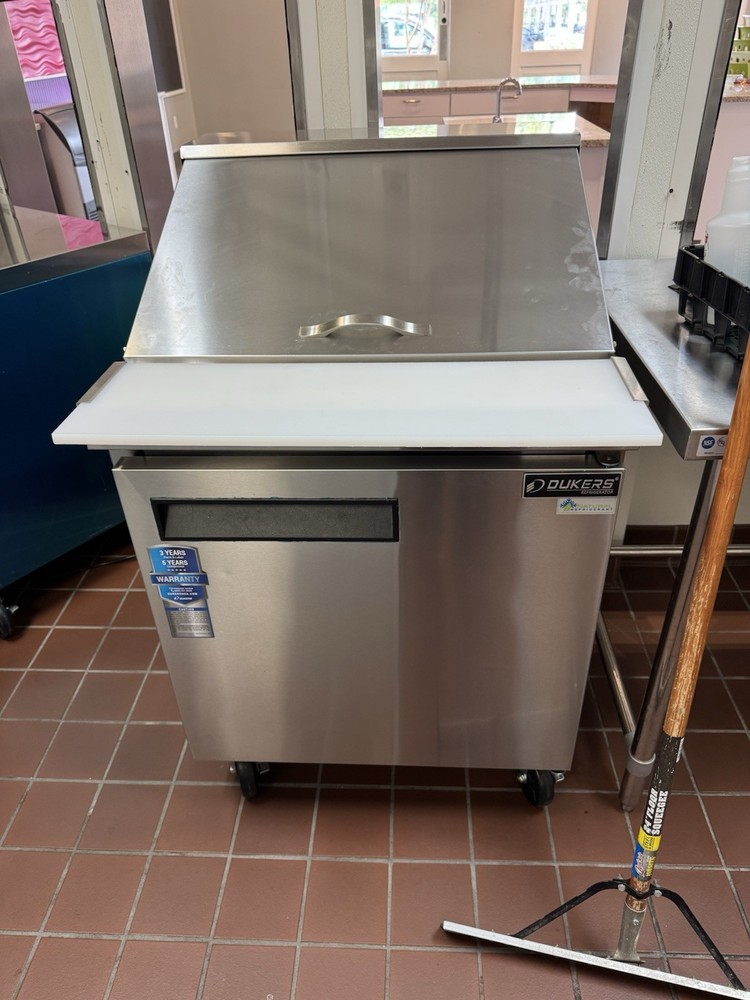 Dukers DSP29-MEGA Top Commercial Prep Table 6.6 cu ft 1 Door Standard Top