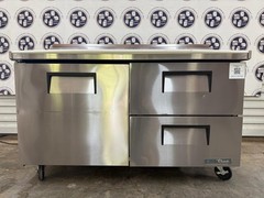 True TSSU-60-16D-2-HC 60″ Commercial Sandwich Prep Table – 2 Door /2024