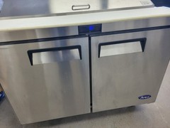 ATOSA MSF8302GR 48″ TWO-SECTION SANDWICH/SALAD PREP TABLE W/2 TOP 13.4 CU FT