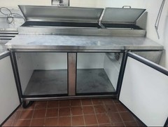 TRUE PIZZA PREP TABLE WITH 2 DOOR COOLER MODEL: TPP-67