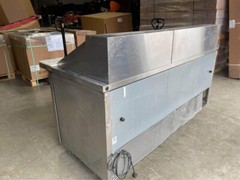 True 72″ Sandwich/Salad Prep Table w/ Refrigerated Base