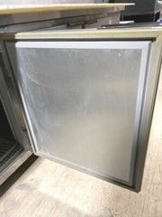 Prep Table/ Beverage Air DP119 Pizza Prep Table/ 4 Doors/ 119″ New Compressor
