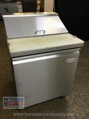 Serv-Ware SP29-8-HC 27” One Door Sandwich Salad Prep table With Casters