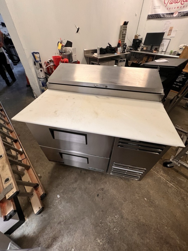 True TPP-AT-44D-2-HC 44″ Two Drawer Pizza Prep Table With Refrigerated Base