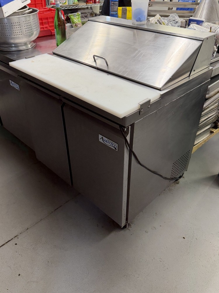 Avantco Sandwich Prep Table, 36″ with self closing doors and cutting top