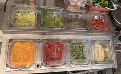 Used 27″ APW Wyott RTR-8 Countertop Refrigerated Prep Rail 8 Pan Capacity 120V