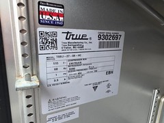 True TSSU-27-08-HC 27″ TSSU Series Sandwich/Salad Prep Table Refrigerated 115V
