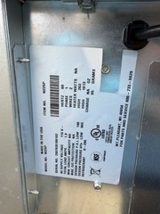 N225P Refrigerated Prep Table, 2-Door Standard Top Cold Well w/ Lid, 95 oz