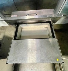 27″ Sandwich/Salad Prep Table w/ Refrigerated Base
