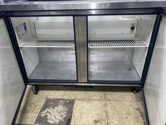 True 2 Dr., 4’ Sandwich Prep Table, Runs Great!