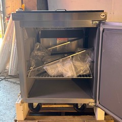 DELFIELD 4400 Mega Top Refrigerator, R290 W/Nosing Shelf Sz 27″W x 30.5″L x 36″H