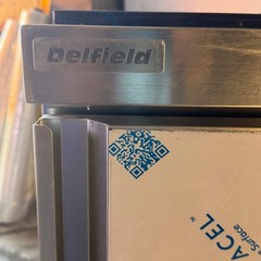 DELFIELD 4400 Mega Top Refrigerator, R290 W/Nosing Shelf Sz 27″W x 30.5″L x 36″H